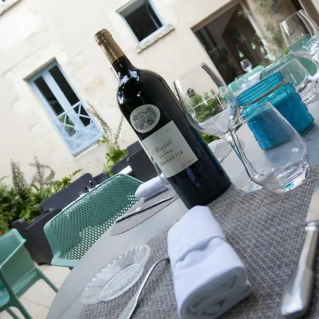 Le Lion D'or 3* Manzac-sur-Vern