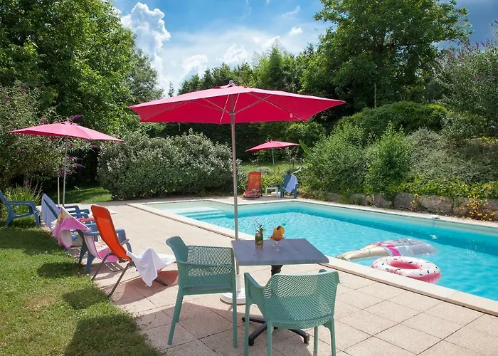 فندق Le Lion D'or Manzac-sur-Vern