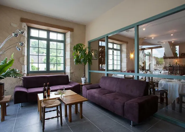 فندق Le Lion D'or 3*